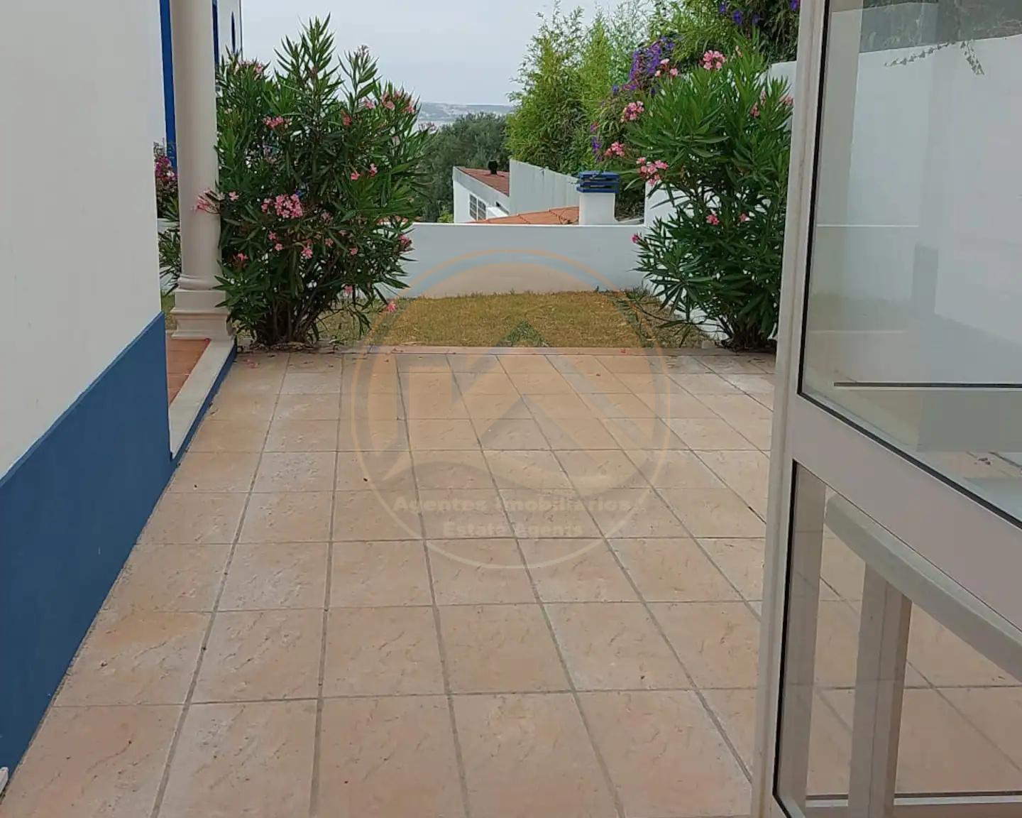 Bellissima villa immersa in un condominio sicuro — Photo 16