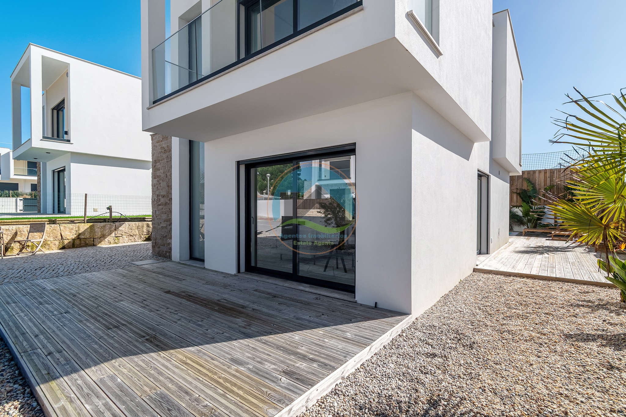 Casa di architettura moderna con piscina privata — Photo 4