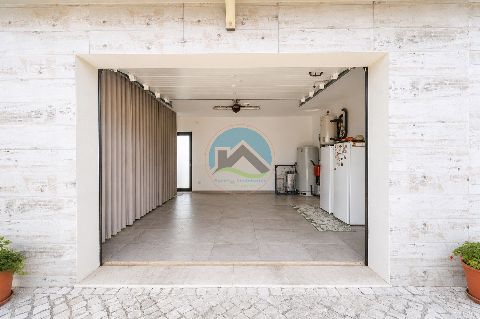Moradia Contemporânea Térrea com Piscina Aquecida e terreno na — Foto 50