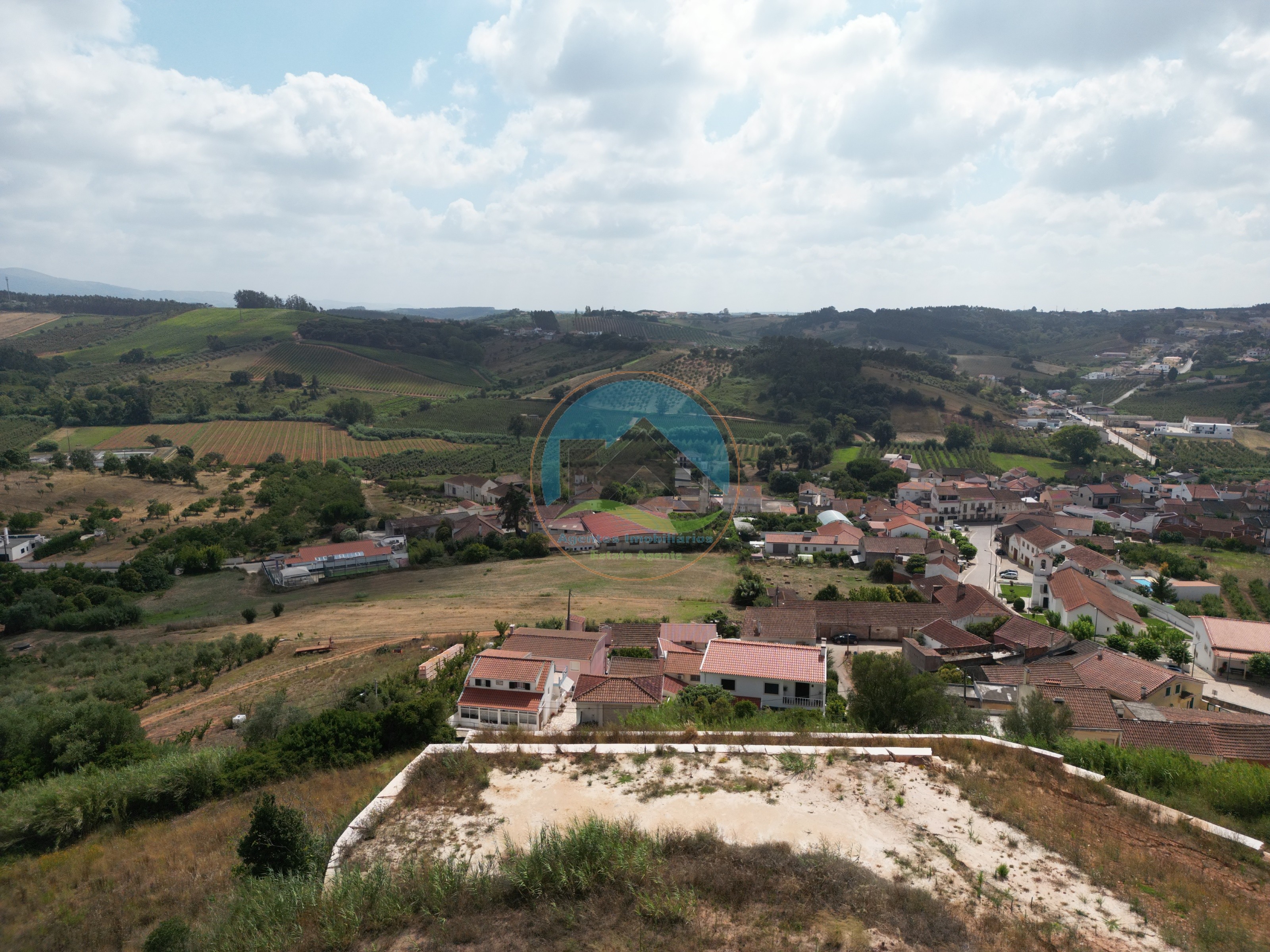 Terreno com Projeto Aprovado para Moradia Contemporânea em Figueiros — Photo 8