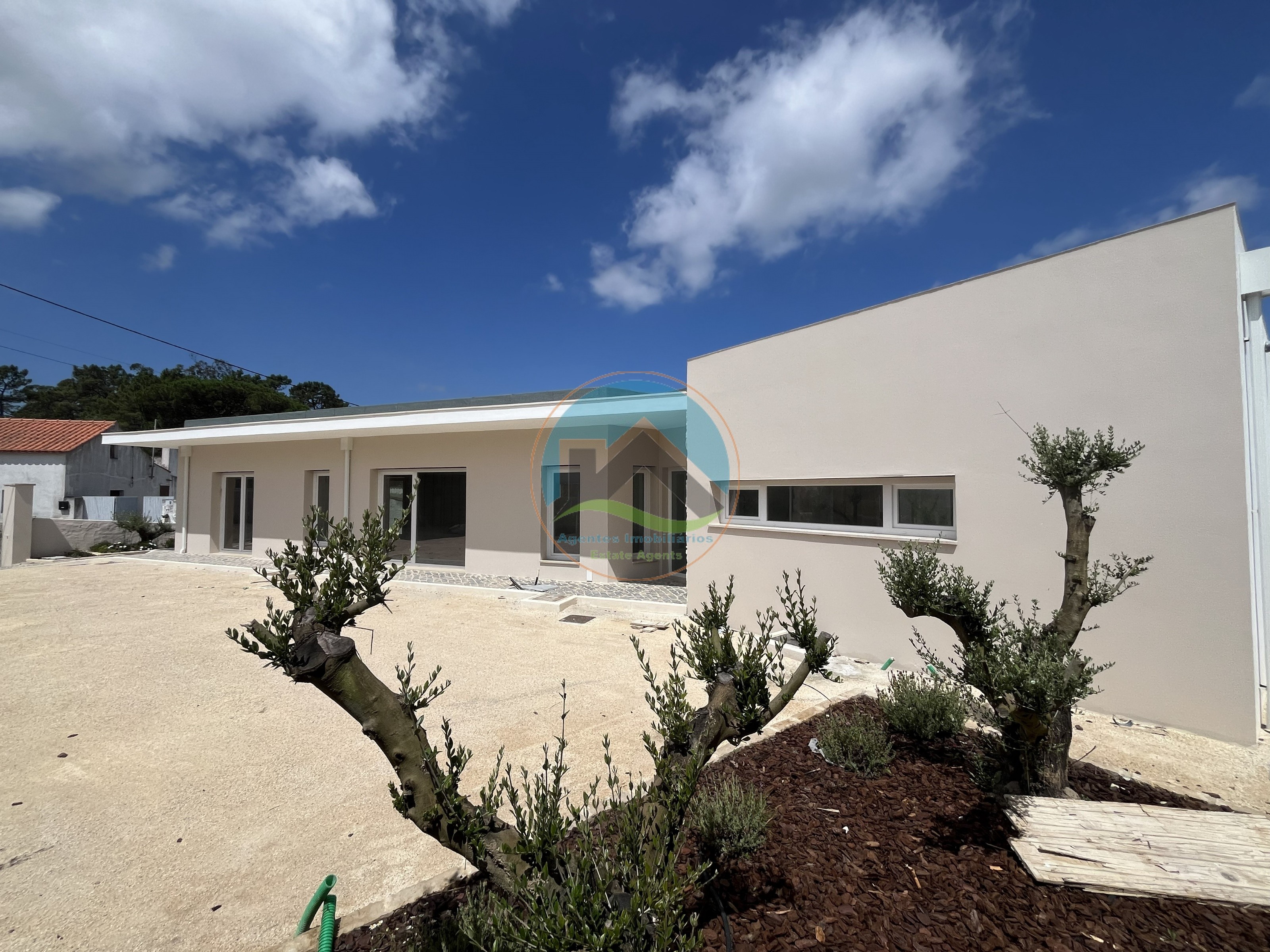 Zeitgenössische Villa mit Pool in der Nähe von São Martinho do Porto — Photo 1
