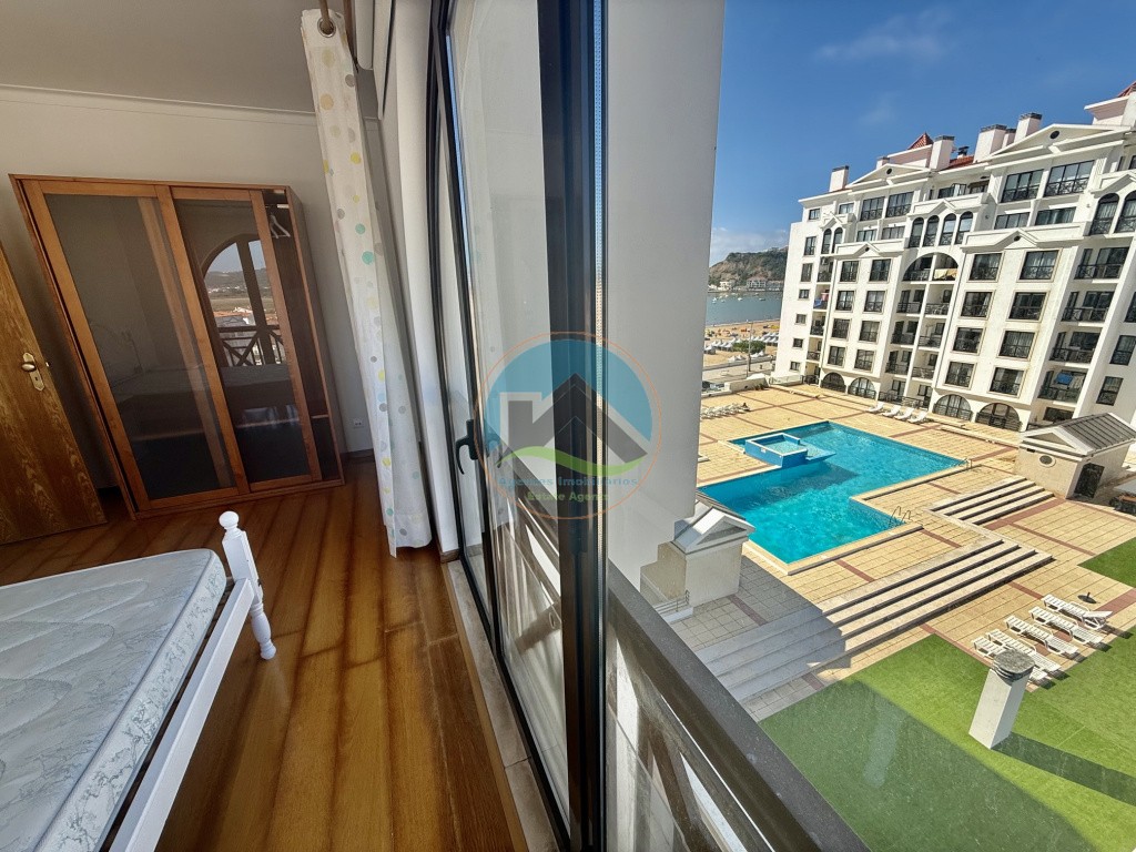 Apartamento T2 com varanda e garagem - vista praia, São Martinho do Porto — Photo 3