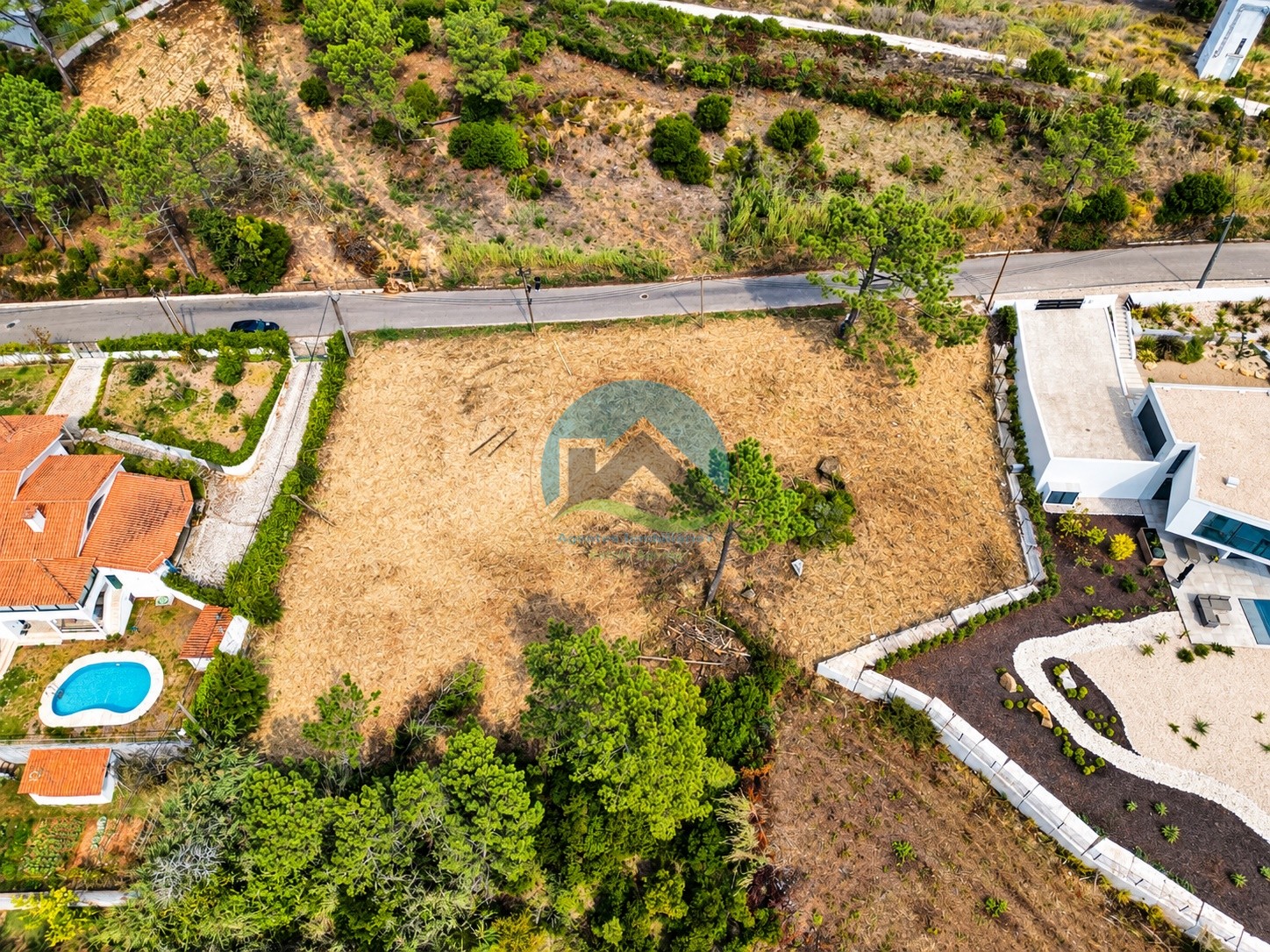 Terrain avec de magnifiques vues et un projet approuvé pour la construction — Photo 17
