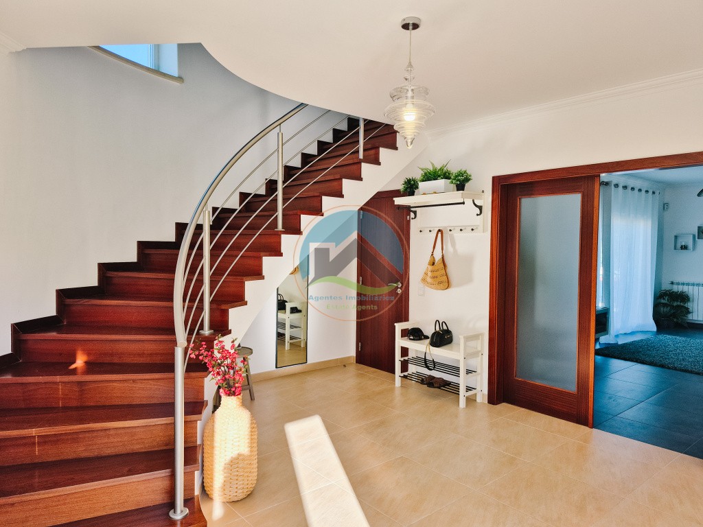 Moradia T4 com garagem, jardim e piscina - Coto, Caldas da Rainha — Photo 7