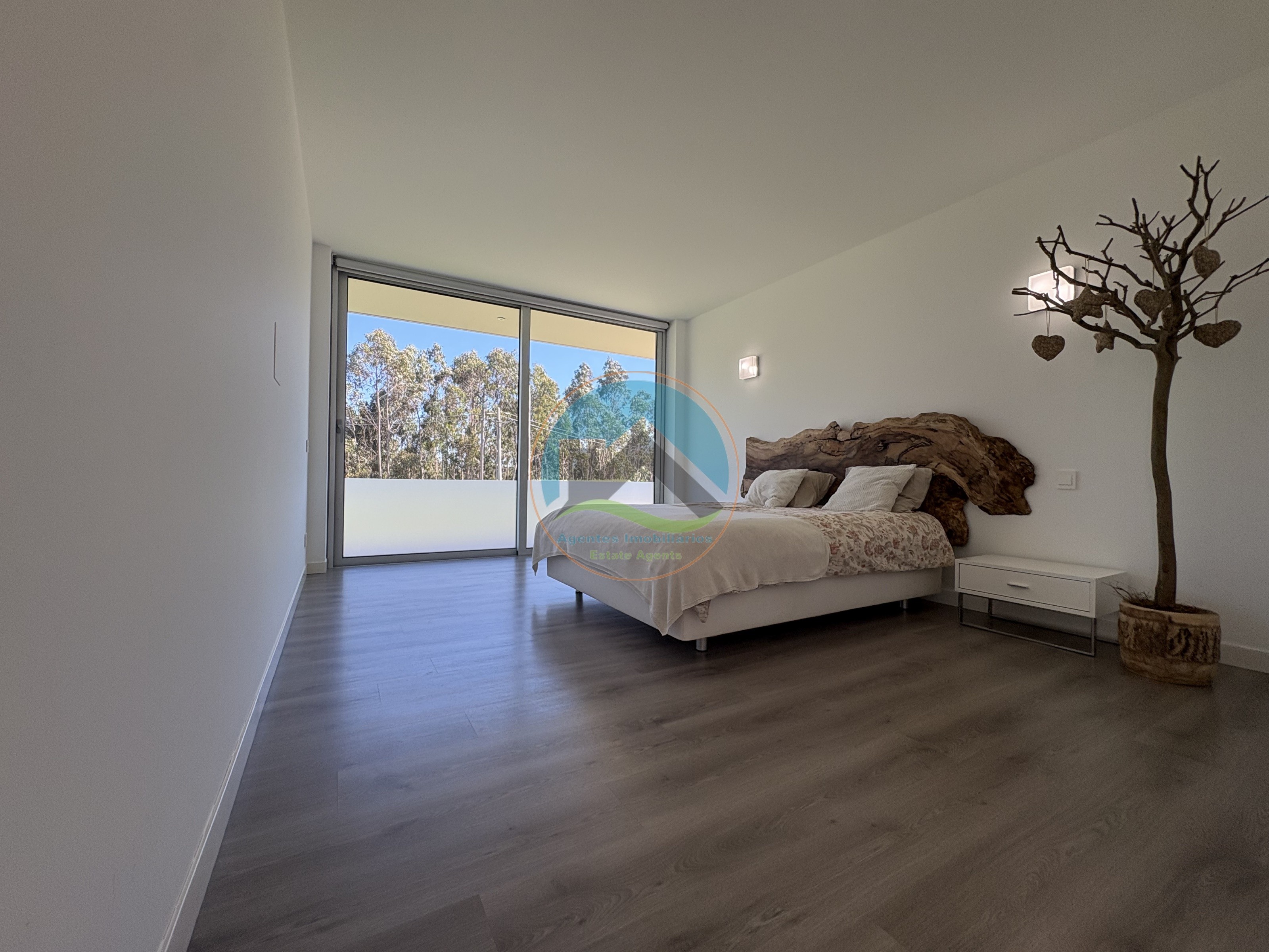 Moderne Villa mit Pool und Blick auf die Lagune — Photo 20