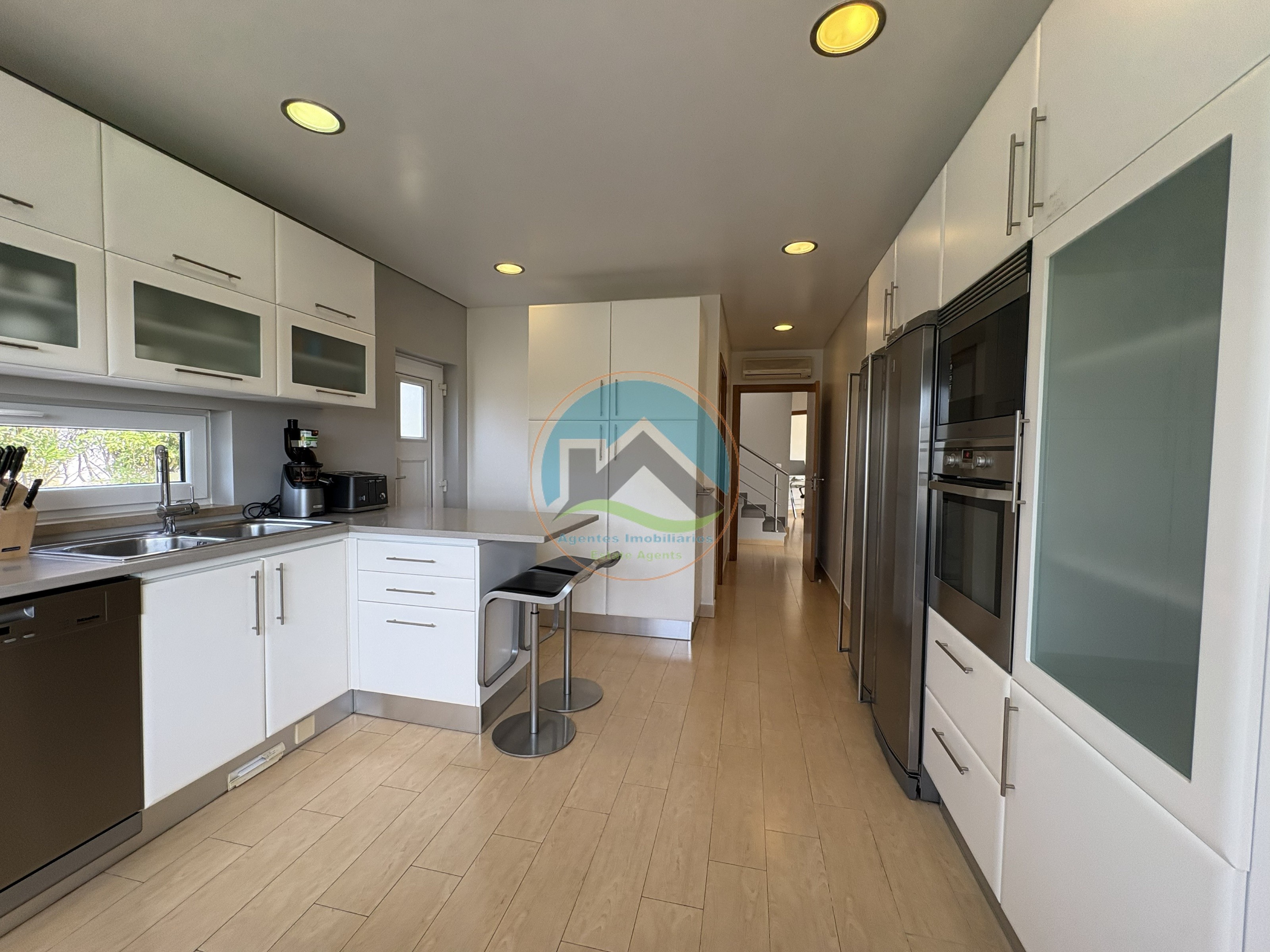 Moradia Contemporânea de Luxo com Vista Deslumbrante sobre a — Photo 31