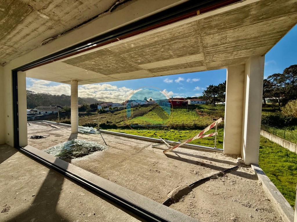 Moradia T4 com garagem, piscina e jardim - Salir de Matos, Caldas da Rainha — Photo 3