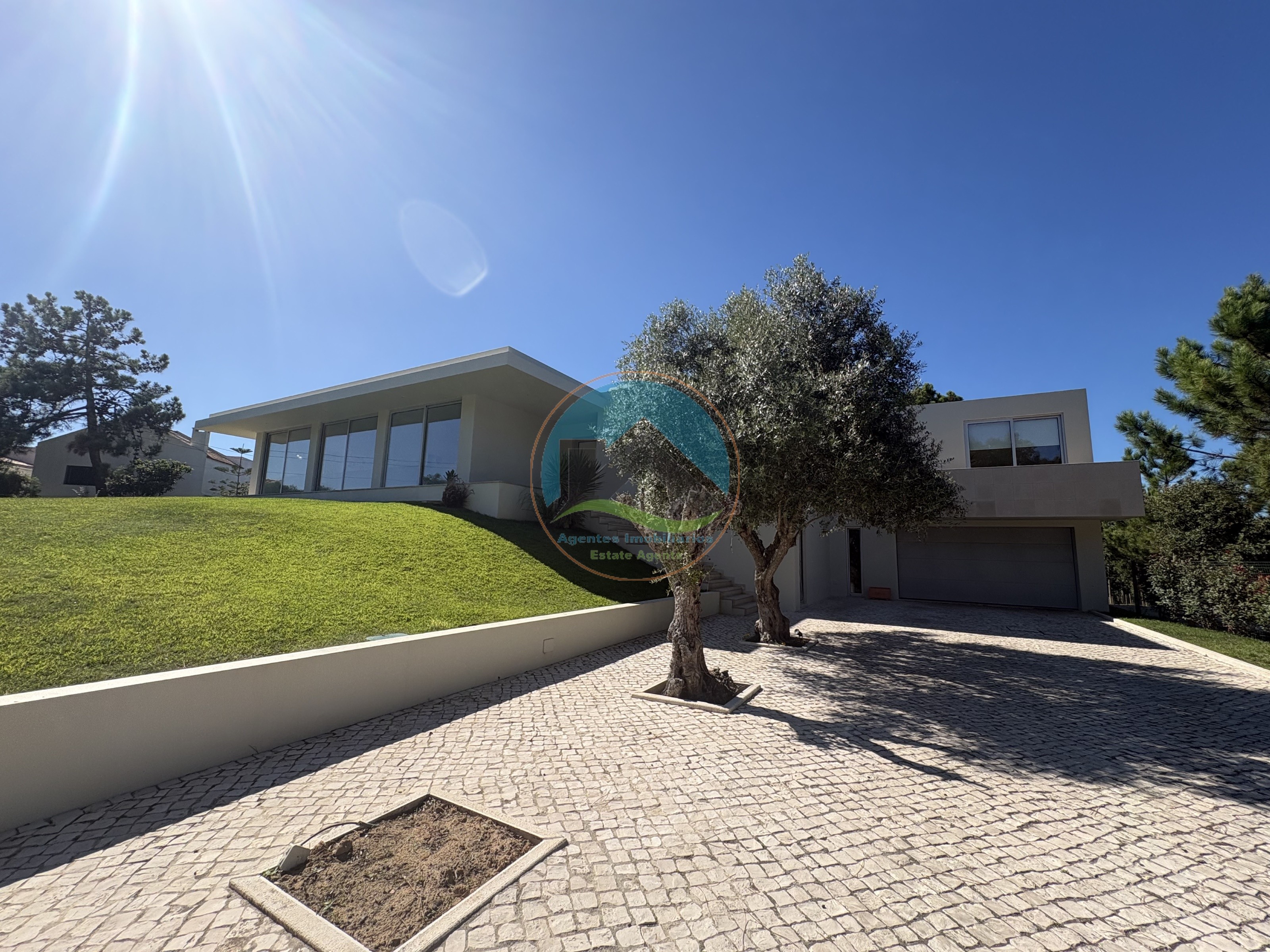 Moderne Villa mit Pool und Blick auf die Lagune — Photo 4