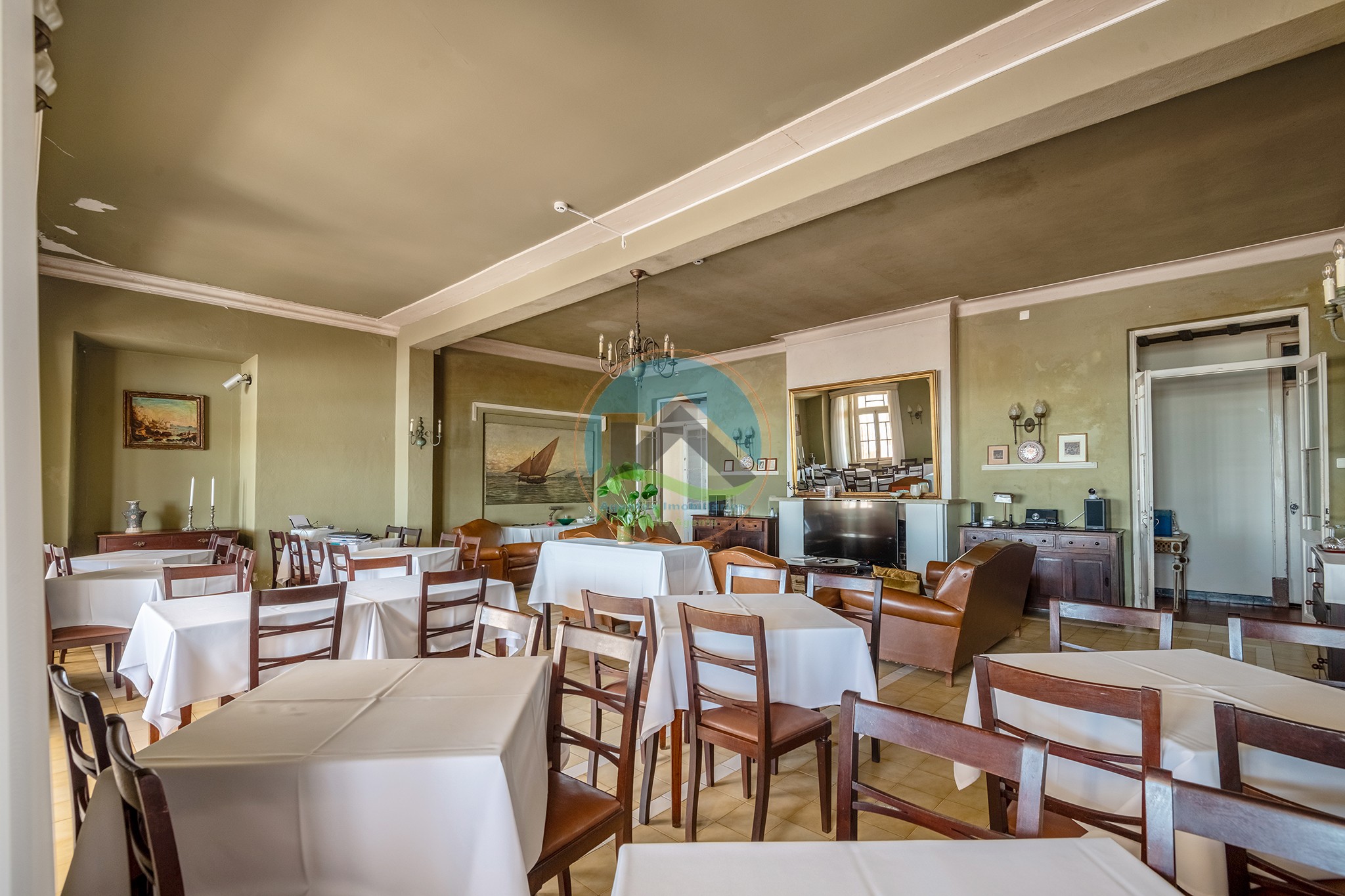 Unidade hoteleira de charme em primeira linha de mar na Foz do — Photo 12