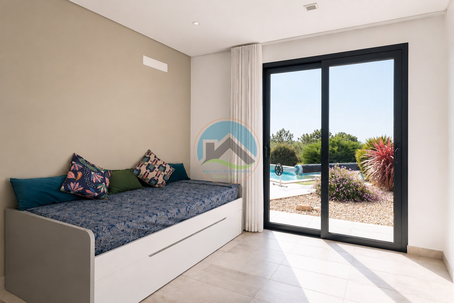 Moradia Contemporânea Térrea com Piscina Aquecida e terreno na — Foto 38
