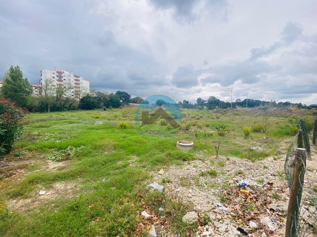 Terreno edificabile a Caldas da Rainha — Photo 1