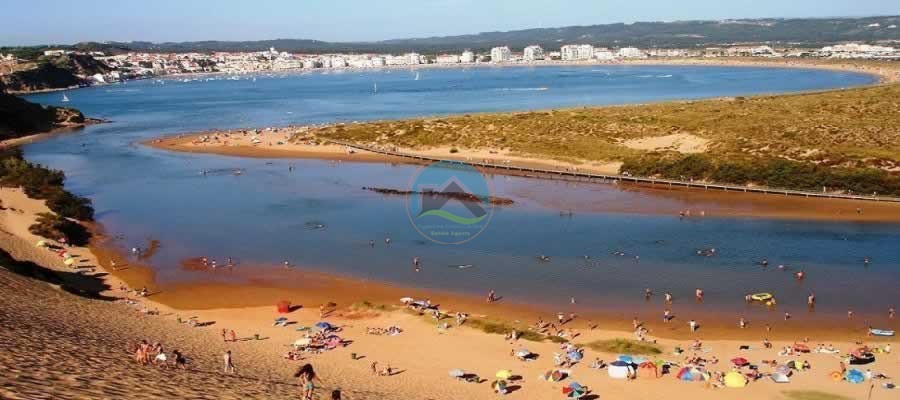Moradia Térrea T4 com Piscina Aquecida em Condomínio Privado — Photo 20
