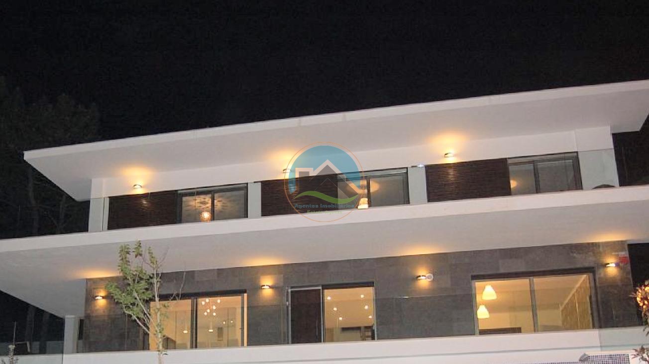 Um Refúgio Contemporâneo com Vista sobre a Lagoa de Óbidos — Photo 41