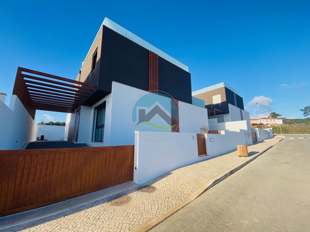 Moradias de qualidade superior com piscina - inseridas em Urbanização junto da praia e mar — Photo 4