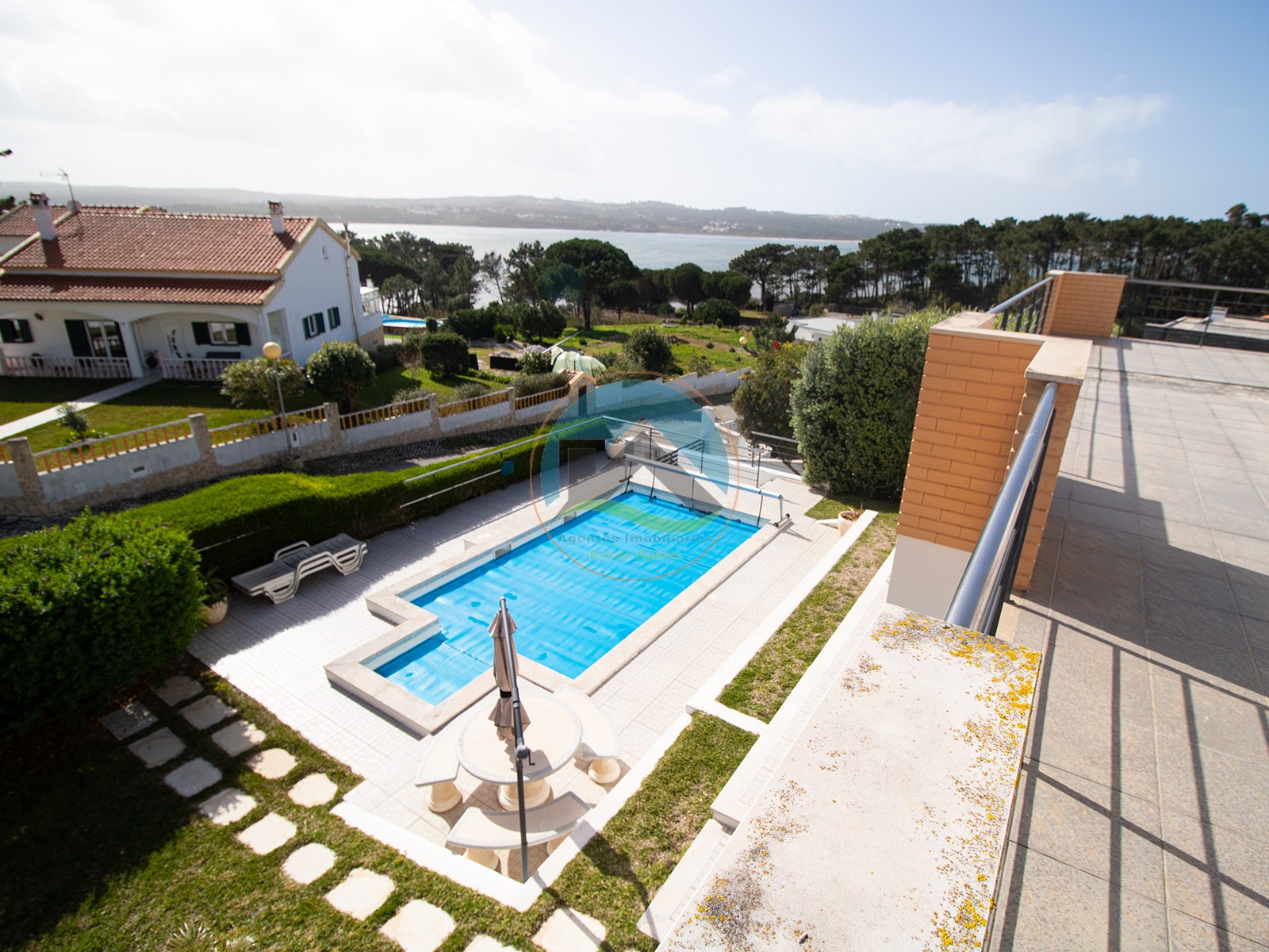 Moradia Contemporânea de Luxo com Vista Deslumbrante sobre a — Photo 2