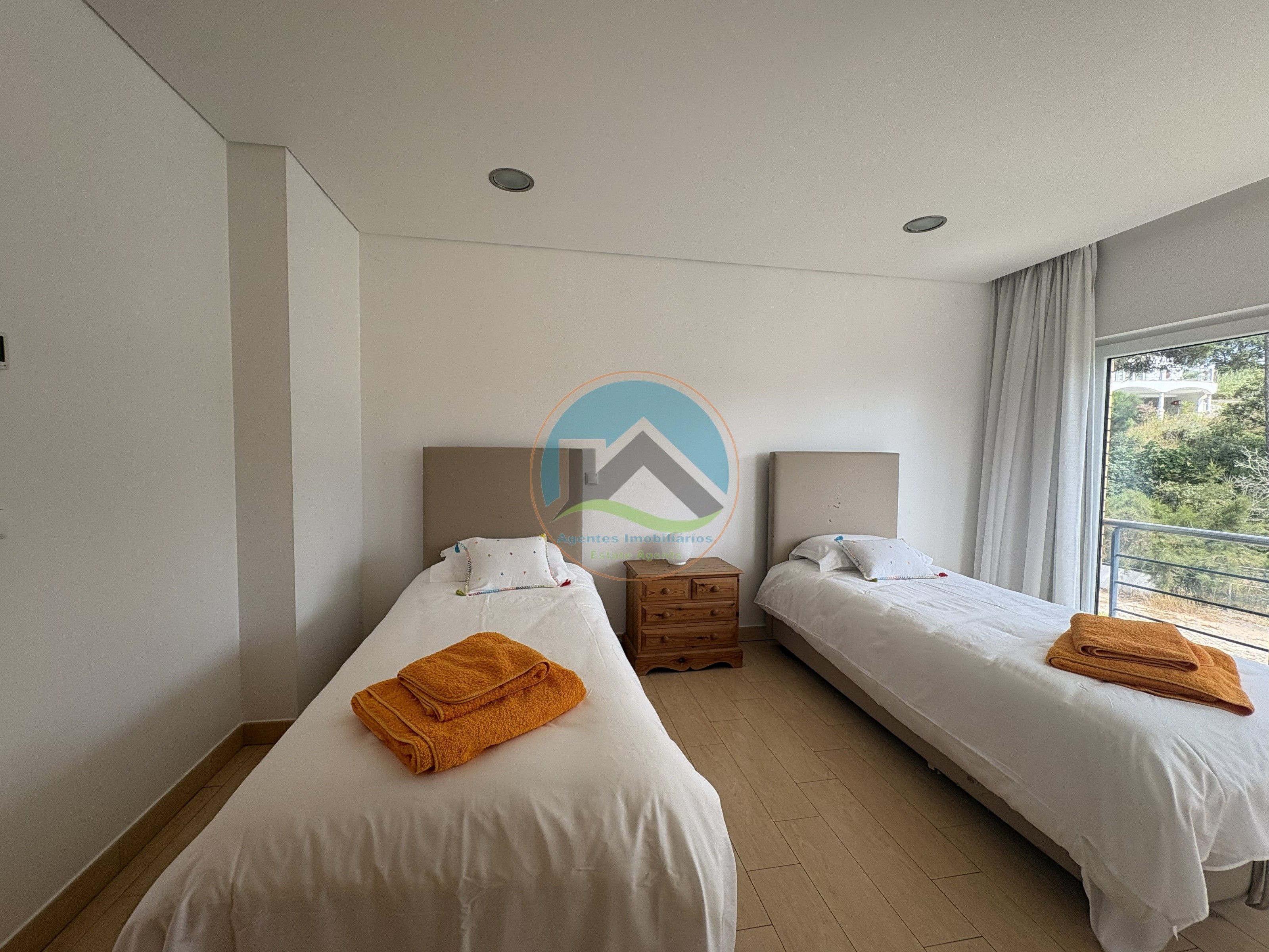 Moradia Contemporânea de Luxo com Vista Deslumbrante sobre a — Photo 47