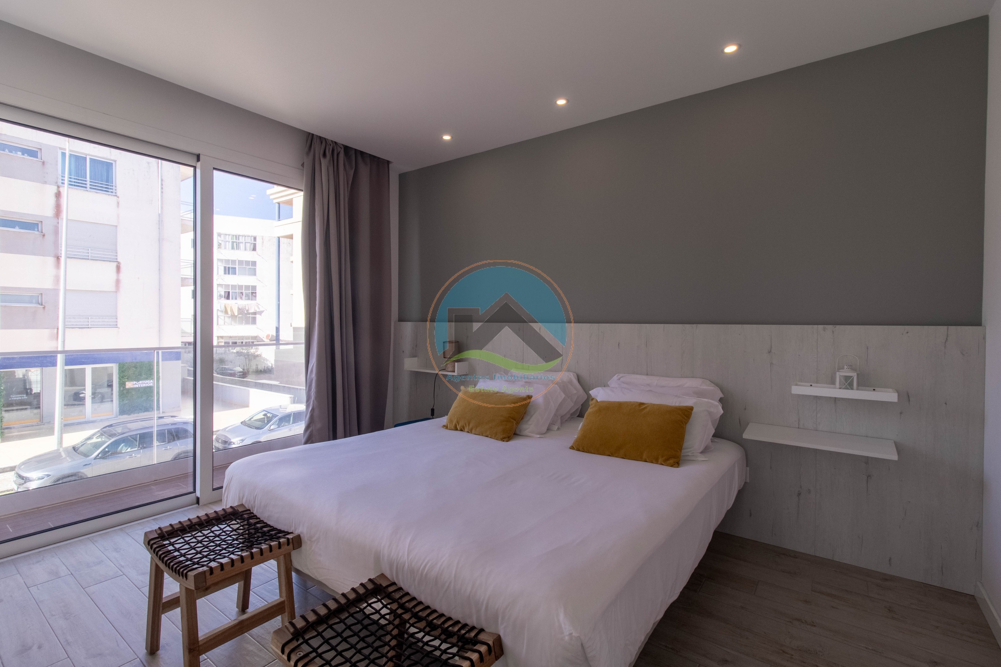 Moradia T4 com Piscina e com Unidades Independentes localizada — Photo 39