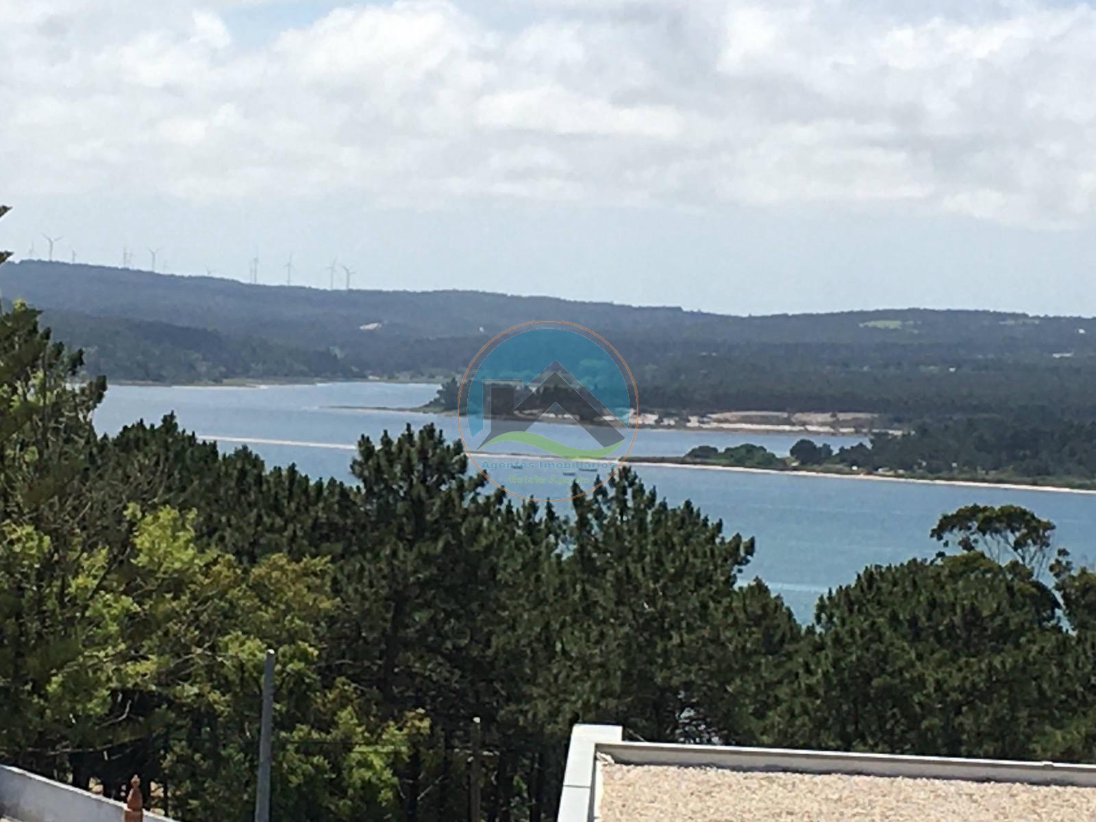 Um Refúgio Contemporâneo com Vista sobre a Lagoa de Óbidos — Photo 39
