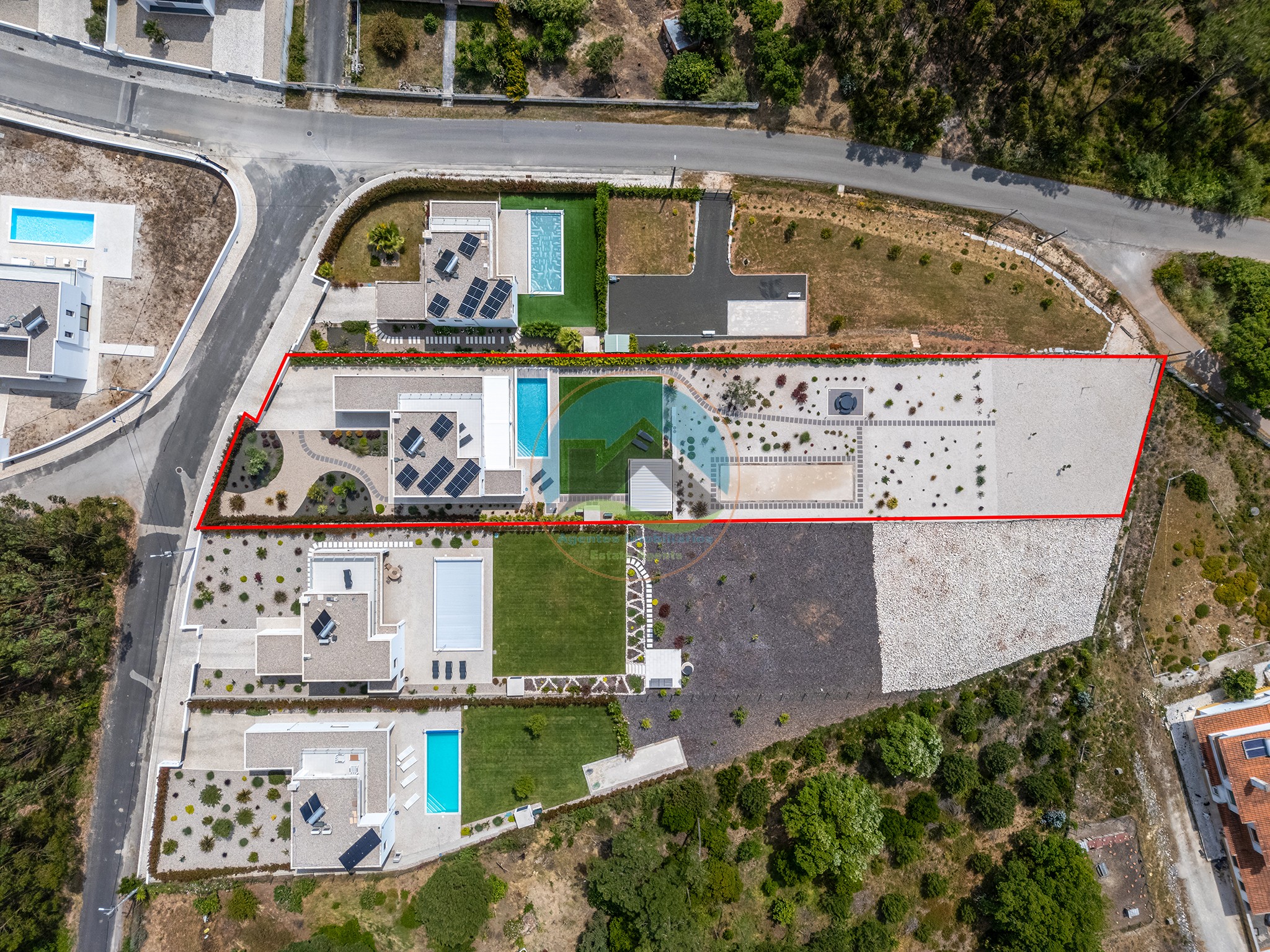 Moradia de luxo contemporânea com tecnologia de ponta, junto — Photo 40