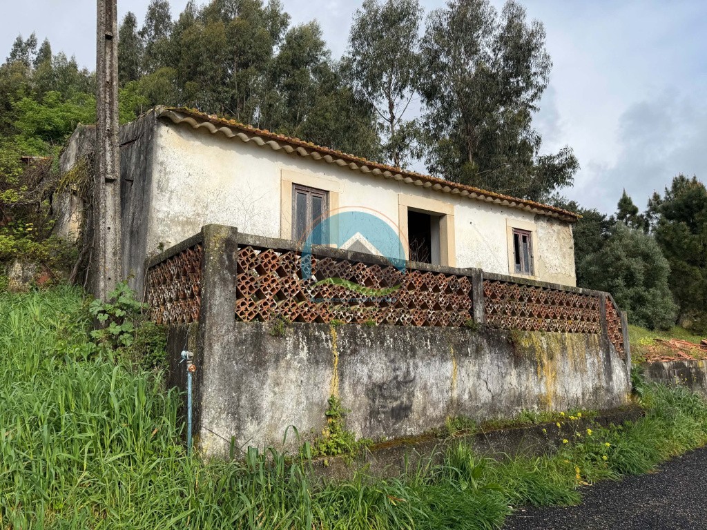Casa antiga, adega, arrecadações e terreno- Alcobertas, Rio Maior — Photo 2