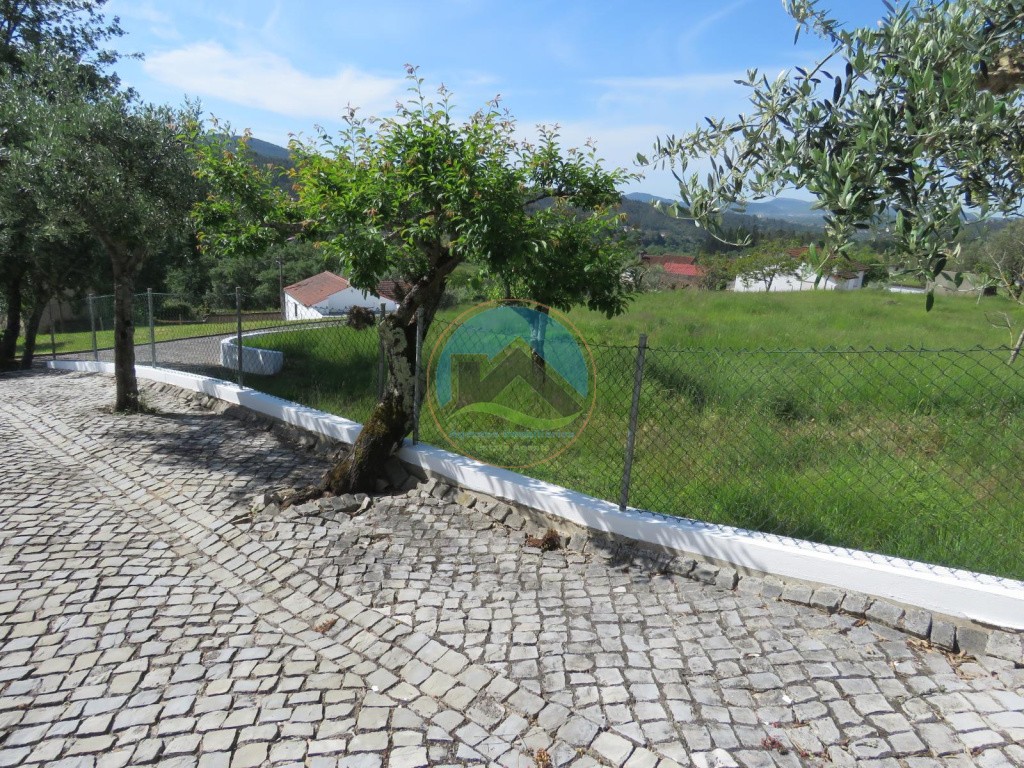 Haus mit 4 Schlafzimmern, Garage und beheiztem Pool - Penela, Coimbra — Photo 9